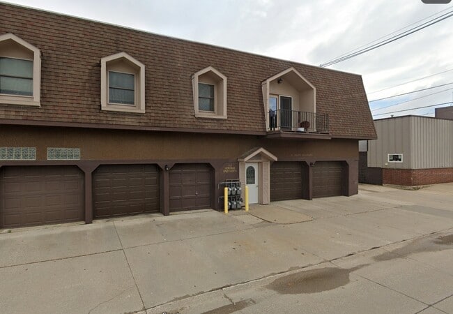 202 W 5th St, Unit 23