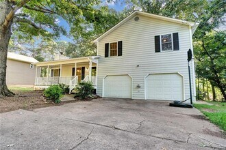 377 Jamie Dr in Hiram, GA - Building Photo - Building Photo