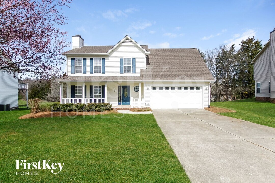 1703 Glenn Meade Dr in High Point, NC - Building Photo