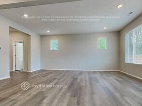 3103 Hanna Dr NE in Lacey, WA - Foto de edificio - Building Photo