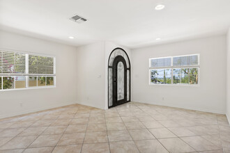 22364 Cass Ave in Woodland Hills, CA - Building Photo - Building Photo