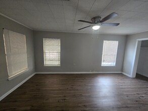 1615 Cincinnati Ave in San Antonio, TX - Building Photo - Building Photo