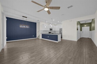 9389 Tecumseh Dr in Alafaya, FL - Building Photo - Building Photo