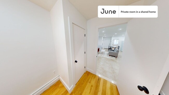Private bedroom in 3 bed/1 bath Home in New York, NY - Building Photo - Building Photo