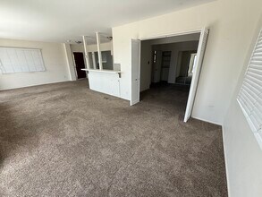 3325 S Carolina St, Unit 3 in San Pedro, CA - Building Photo - Building Photo