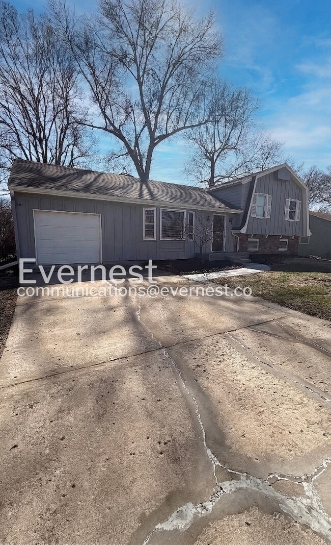 property at 7701 W 95th Terrace