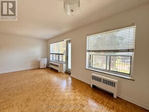 30 Upper Canada Dr in Toronto, ON - Building Photo - Building Photo