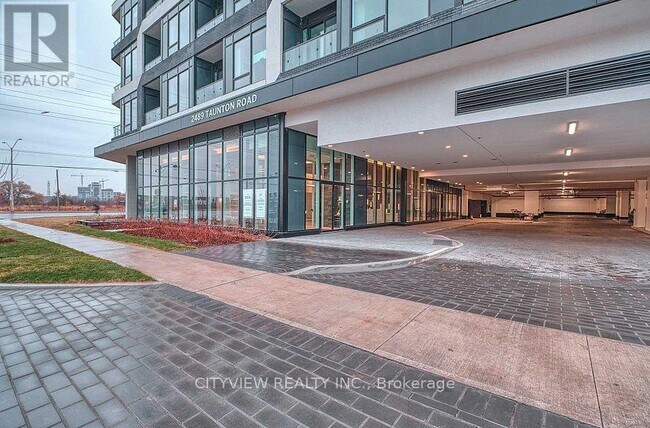 2489 Taunton Rd in Oakville, ON - Building Photo - Building Photo