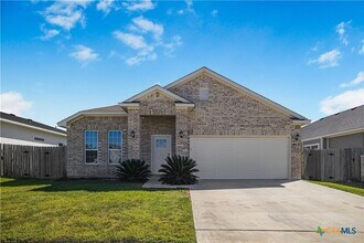 412 Brushy Creek in Victoria, TX - Building Photo - Building Photo
