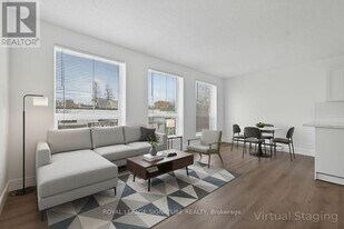 215 Danforth Ave in Toronto, ON - Building Photo