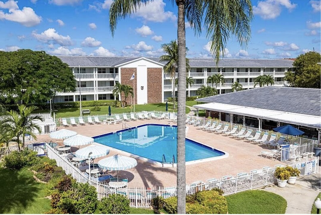 5200 NE 24th Terrace in Fort Lauderdale, FL - Building Photo