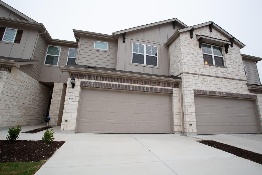 601 Fiery Skipper Dr in Pflugerville, TX - Building Photo
