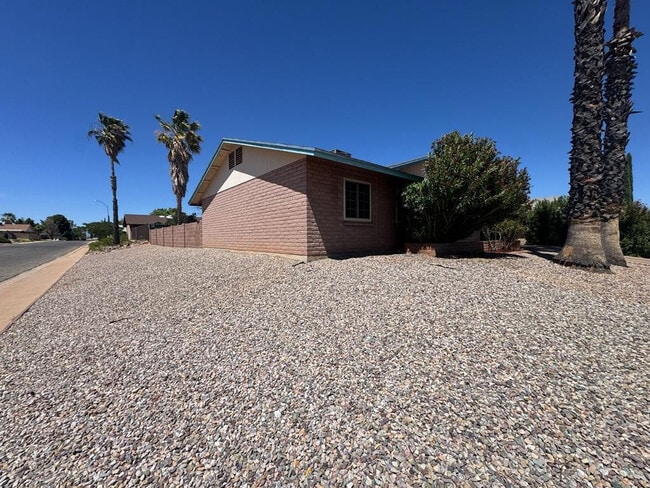 1205 E Cottonwood Dr in Sierra Vista, AZ - Building Photo - Building Photo