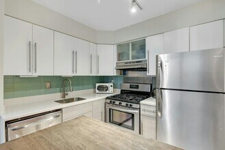 120 Sherman Ave in Jersey City, NJ - Building Photo - Building Photo