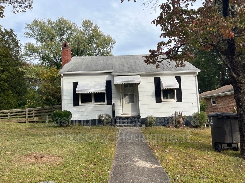 3709 Prospect Dr in Winston-Salem, NC - Building Photo