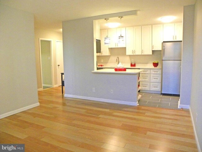 property at 501 Slaters Ln