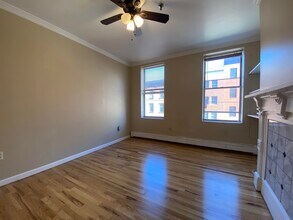 218 Willow Ave in Hoboken, NJ - Building Photo - Building Photo