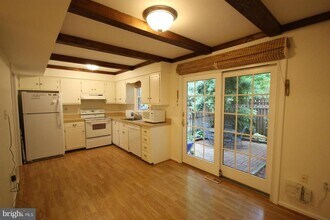 2959 Cashel Ln in Vienna, VA - Building Photo - Building Photo