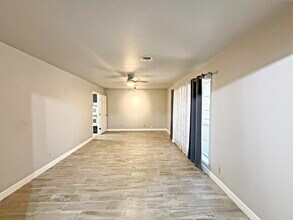 4230 Havenview Dr in San Antonio, TX - Building Photo - Building Photo