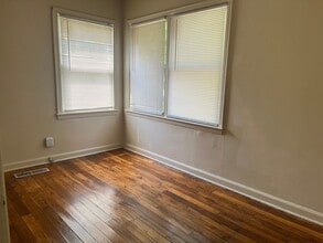 600 SW Webster Ave in Topeka, KS - Building Photo - Building Photo