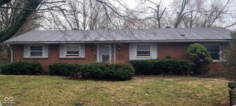 10139 Chris Dr in Indianapolis, IN - Building Photo