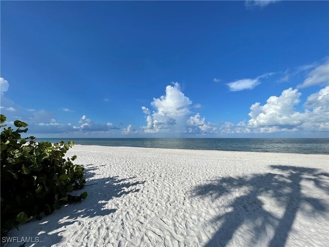 4041 Gulf Shore Blvd N