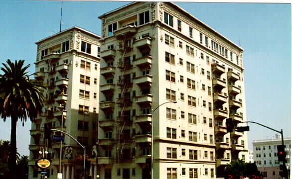 Tides Senior Apartments in Los Angeles, CA - Building Photo - Building Photo