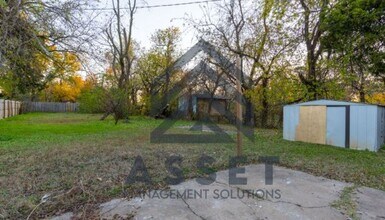 5924 NW 42nd St in Warr Acres, OK - Building Photo - Building Photo