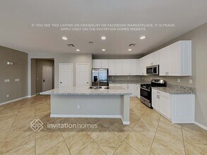 9225 Longhorn Falls Ct in Las Vegas, NV - Building Photo - Building Photo