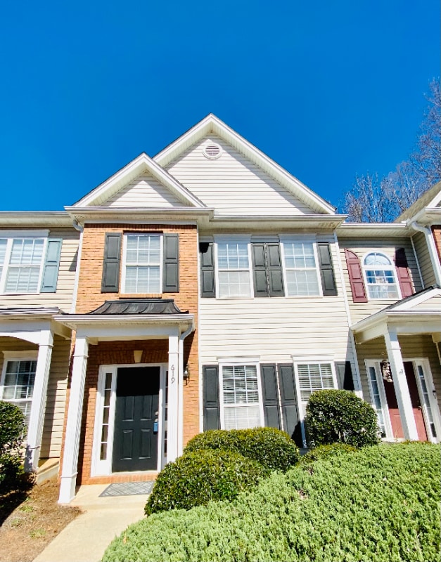 property at 619 Kenridge Way