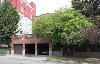 220 Belmont Ave E in Seattle, WA - Building Photo - Building Photo