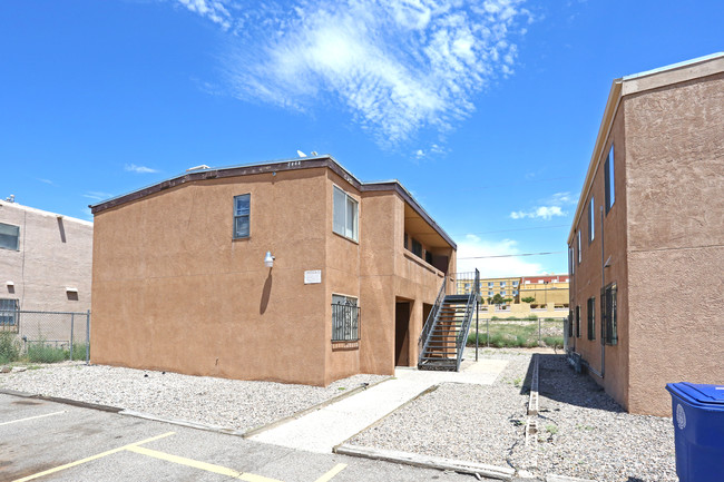 1808-1812 Buena Vista Dr SE in Albuquerque, NM - Building Photo - Building Photo