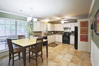 12005 Cherry Laurel Dr in Little Rock, AR - Building Photo - Building Photo