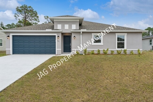 271 Christensen Ave SE