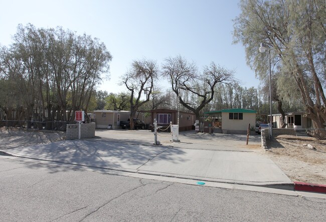 County Squire Mobile Home Park in Desert Hot Springs, CA - Building Photo - Building Photo