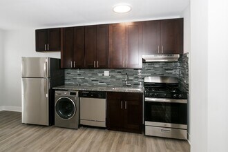 733 Judson Ave in Highland Park, IL - Building Photo - Building Photo