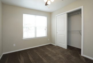 15016 FM 2100-Unit -05 in Crosby, TX - Building Photo - Building Photo