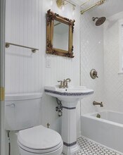 130 Hart Ln in Nashville, TN - Building Photo - Building Photo