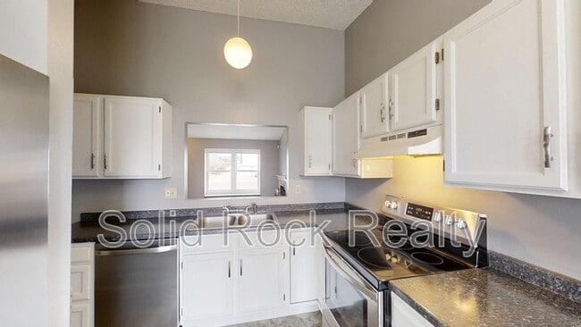 948 Bromefield Dr in Fountain, CO - Building Photo - Building Photo