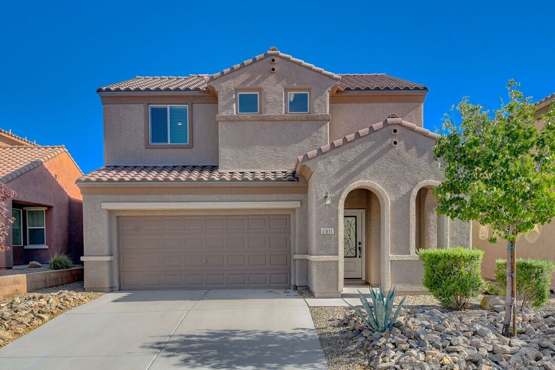 2911 Ardoch Ave in Henderson, NV - Building Photo