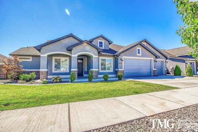 property at 3939 Corvina St
