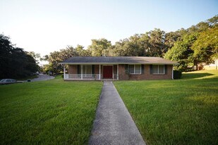 1616 Salmon Dr in Tallahassee, FL - Building Photo