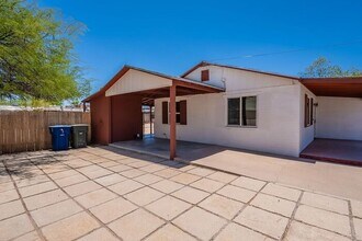 3236 E Willard St in Tucson, AZ - Building Photo - Building Photo