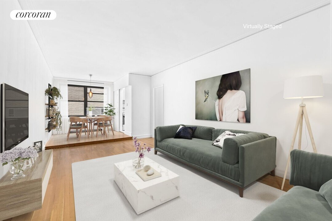 222 E 35th St in New York, NY - Building Photo