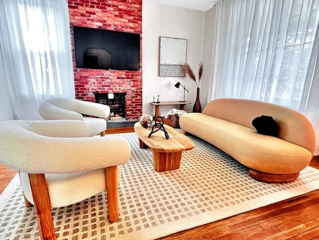 property at 724 Maryland Ave