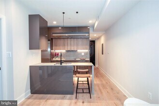 1133 5th St NW in Washington, DC - Building Photo - Building Photo