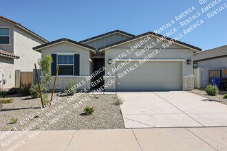 17817 W Country Club Terrace in Surprise, AZ - Building Photo - Building Photo