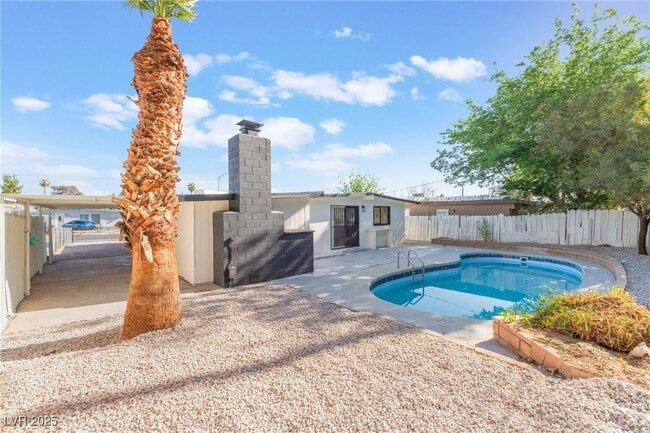 property at 3320 Osage Ave