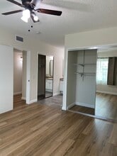 1161 W Duarte Rd, Unit 26 in Arcadia, CA - Foto de edificio - Building Photo