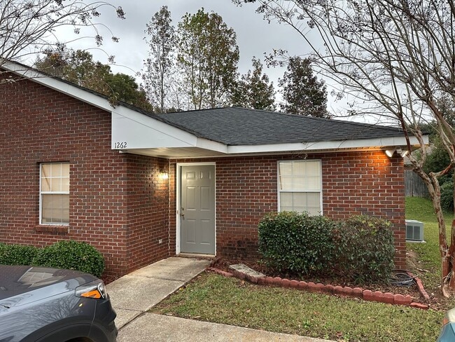 1262 Britnee Ct in Auburn, AL - Building Photo - Building Photo
